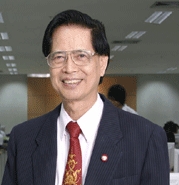 Դ칹 (Father of Thai E-learning)