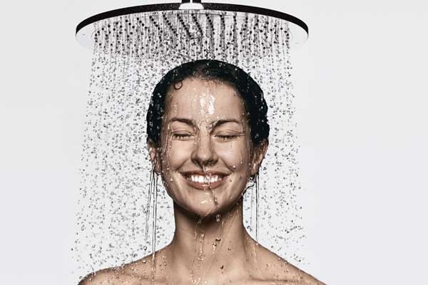6 ประโยชน์ของการอาบน้ำที่คุณอาจยังไม่รู้